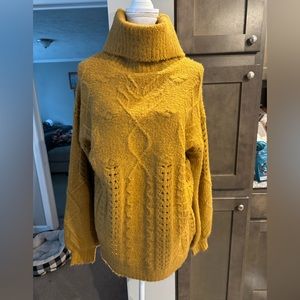 In loom oversized turtleneck sweater